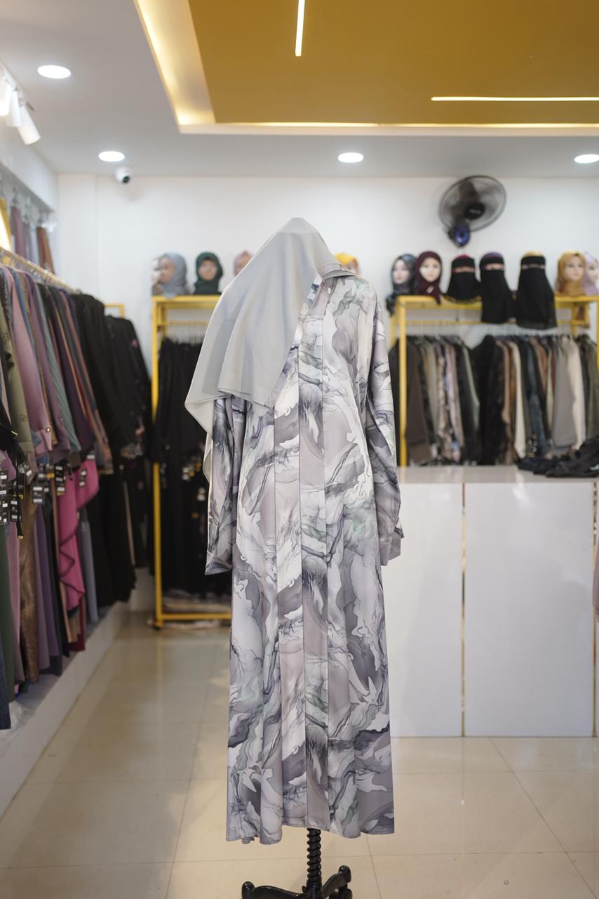 Jacquard Digital Print Abaya - Elegant Floral Bloom | Front Open Abaya - Image 3